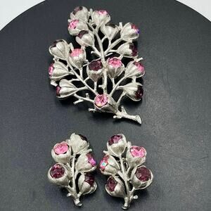 Sarah Coventry Vintage Rhinestone
Brooch Wisteria 1962 Pink and Purple Set